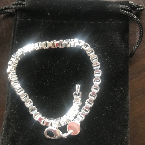 Silver Coated Square Link Bracelet Brand New - Picture 1 of 3